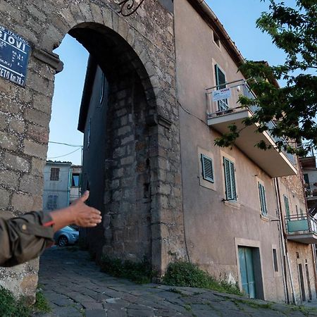 Appartamento Casa Angolo Cantina Nel Castello Montegiovi Esterno foto