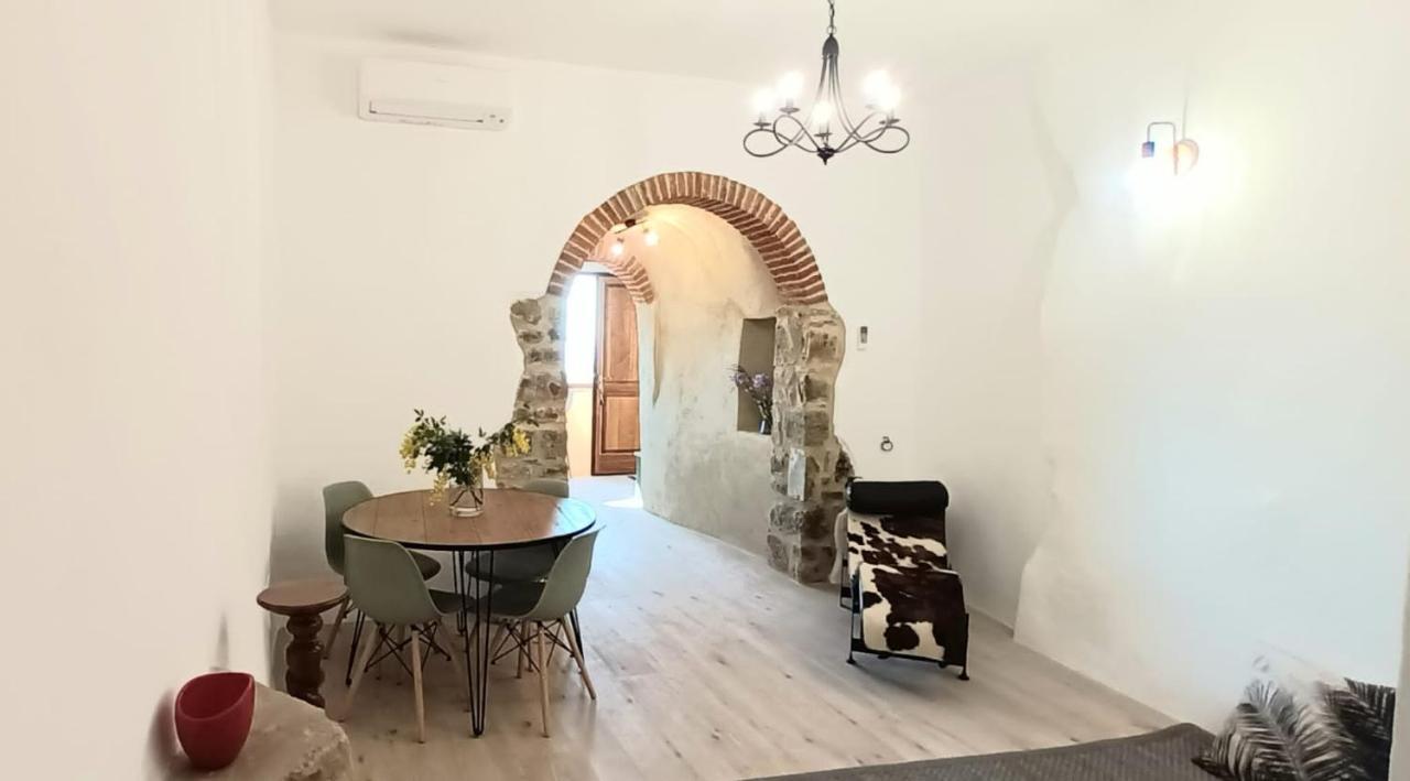 Appartamento Casa Angolo Cantina Nel Castello Montegiovi Esterno foto